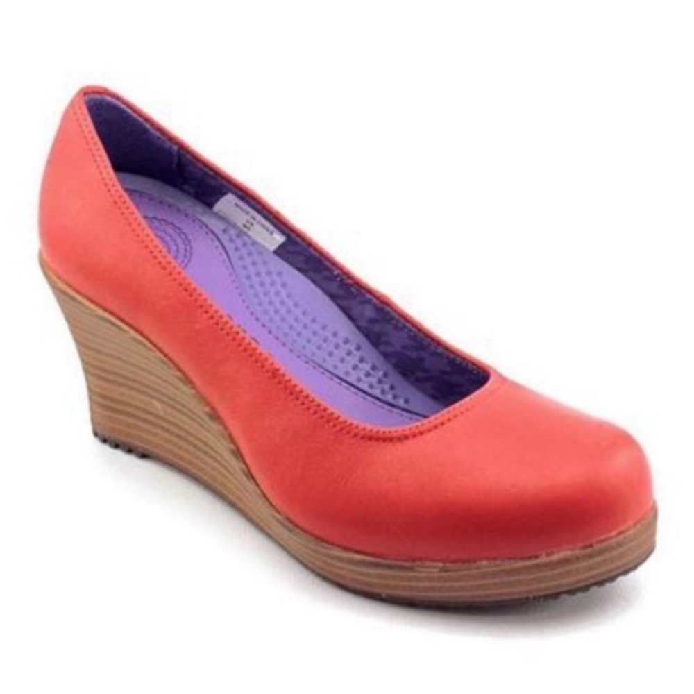 Crocs - women’s A-‎ Leigh wedges red vegan leather shoes size 9